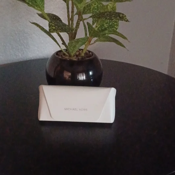 MICHAEL Michael Kors women's sunglasses color red size os - Picture 3 of 16